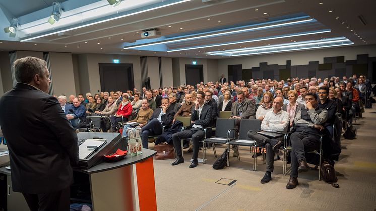 Marcus Betz, Direktor Unternehmens- und Firmenkunden der Stadtsparkasse München: „Die Zahl an Cyberangriffen und die daraus resultierenden Schäden nehmen jährlich zu."