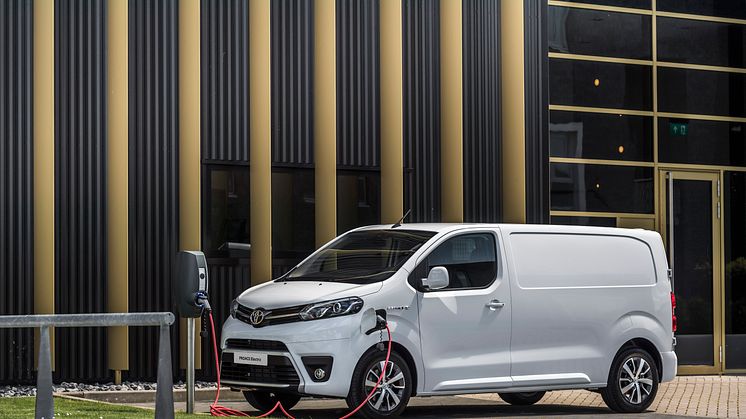 ​Nye Toyota Proace Electric er klar for bestilling. Den vil gi næringsdrivende et miljøvennlig alternativ uten at det går på bekostning av varerom eller utstyrsnivå. Foto: Toyota Norge AS