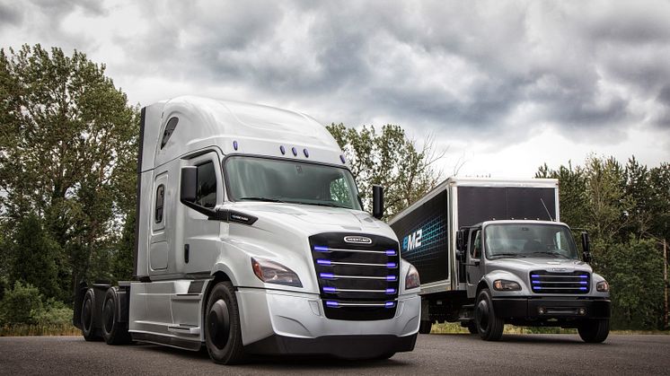 Daimler visar två helt nya eldrivna lastbilar för den amerikanska marknaden.