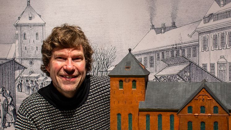 Lars Emil Hansen i utstillingen «Fra Oslo til Christiania».