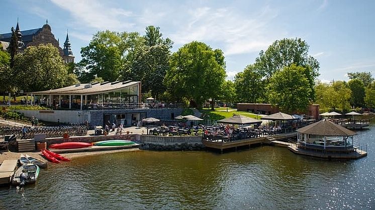 Djurgårdsbrons Sjöcafe, porten till Djurgården