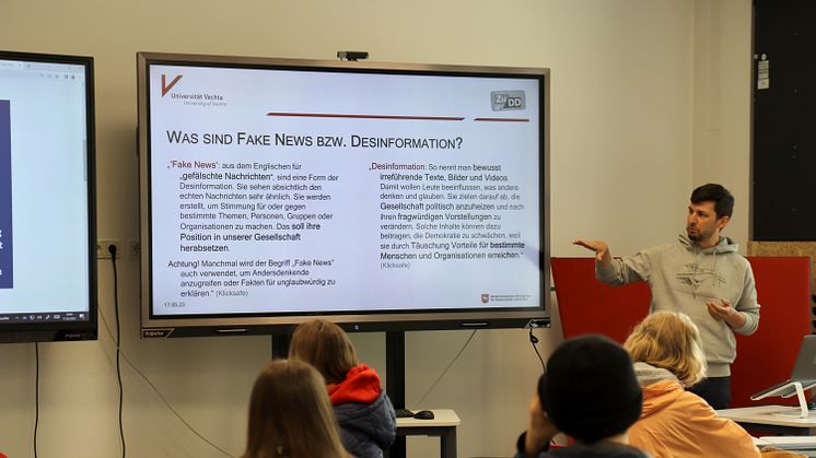 Medienkompetenzzentrum Vechta - Schülerinnen und Schüler lernen über Desinformation und Fake News