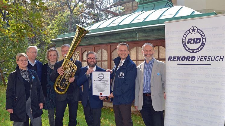  Initiatoren des Weltrekordversuchs Notenspur-Nacht der Hausmusik: Elke Leinhoß, Andreas Pöge, Kathrin Pöge-Alder, Bernd Angerhöfer, Ralf Allerdissen, Torsten Bonew, Werner Schneider  