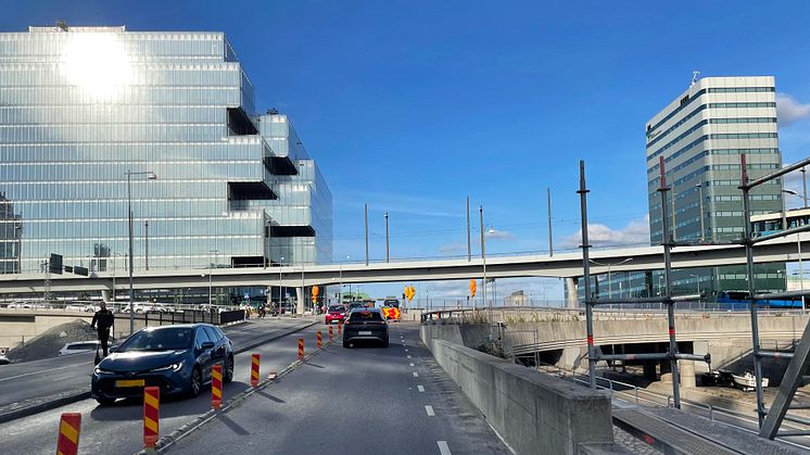 På Norra Sjöfarten går trafiken fortfarande dubbelriktad eftersom delar av Södra Sjöfarten är avstängd. Foto: Trafik Göteborg