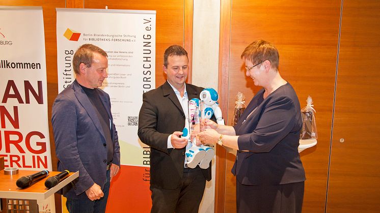 1. Innovationspreis der Stiftung für Bibliotheks-Forschung für Projekt der Wildauer Stadtbibliothek mit der Technischen Hochschule Wildau