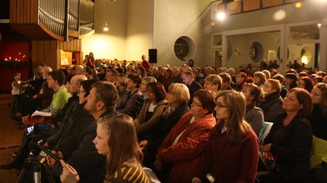 Landau-Gymnasium in Weißwasser spendet für das Kinderhospiz Bärenherz
