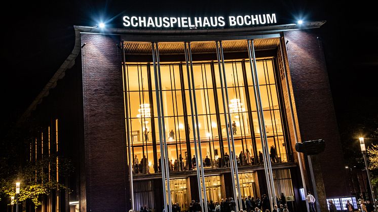 Vasco Boenisch, Chefdramaturg am Schauspielhaus Bochum, und Olaf Kröck, Intendant der Ruhrfestspiele Recklinghausen, sind die neuen Sprecher der RuhrBühnen.