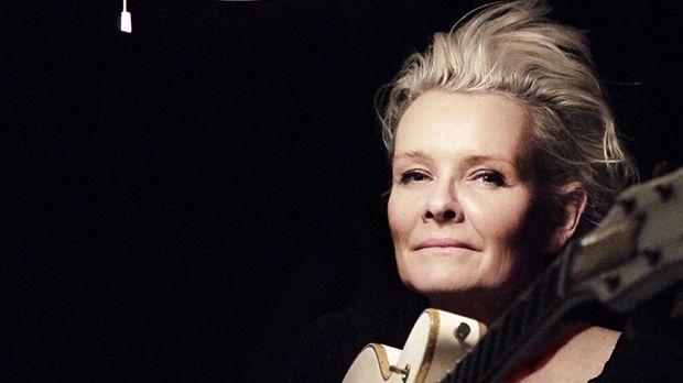 "Säg mitt namn" - Eva Dahlgren är tillbaka