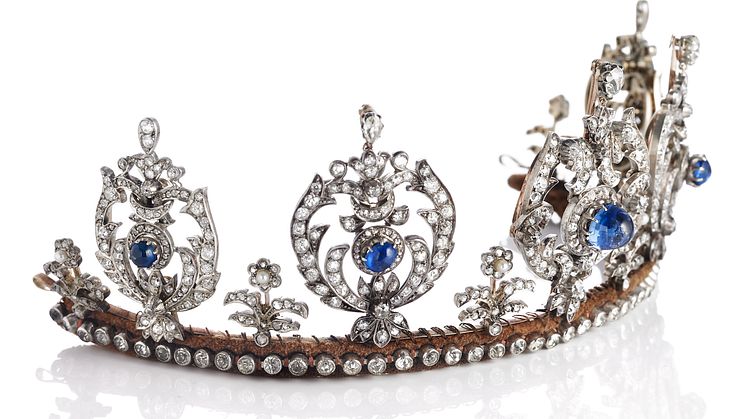 Princess Thyra of Denmark's Sapphire Tiara and other royal jewellery are up for auction at Bruun Rasmussen Auctioneers on 1 December in Copenhagen.