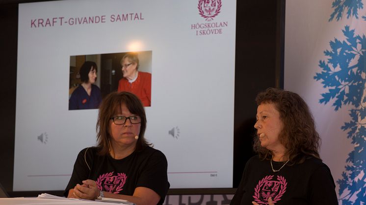 Mia Berglund och Catharina Gillsjö under sitt seminarie på den västsvenska arenan. 