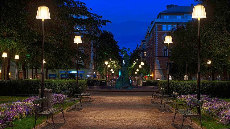 Mariatorget i Stockholm med ny belysning - Lysdesign ÅF Lighting. Foto: ÅF Lighting