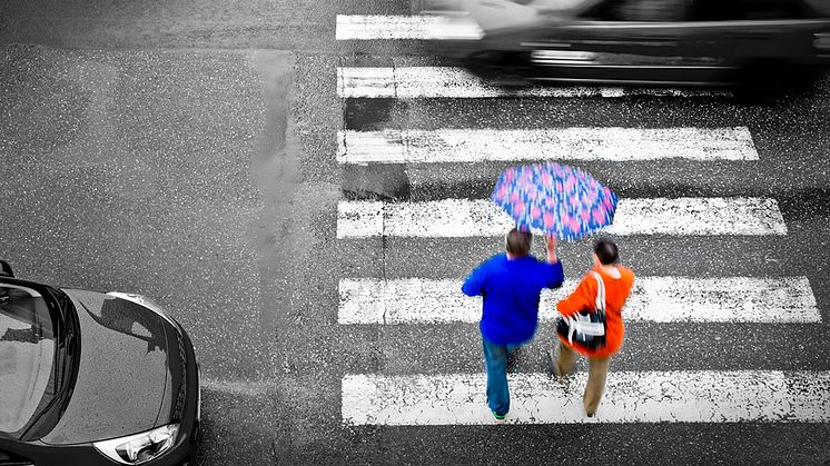 Hur kan vi bättre  få in ett jämställdhets- och rättviseperspektiv för att på så vis lyfta trafiksäkerheten i Sverige ytterligare ett snäpp? Det har Trivector studerat i ett forskningsprojekt finansierat av Trafikverkets Skyltfonden.