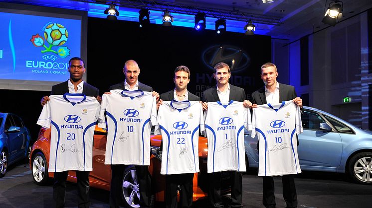 TEAM HYUNDAI fotbollsspelare blir Hyundai ambassadörer