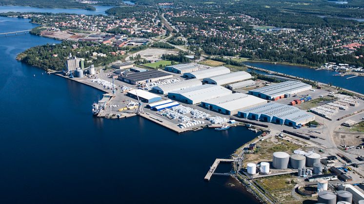 Umeå hamn utvecklas om för att möta framtiden. Tyréns har fått förtroendet att vara generalkonsult för projektering gällande nybyggnad av Södra kajen med RoRo ramp.  Foto: Umeå Hamn AB.