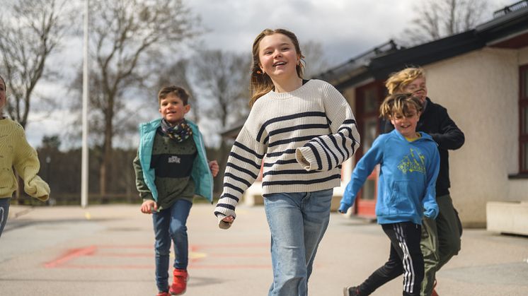 Nu tar vi ett ännu större kliv in i en toppmodern skolbyggnad hösten 2024 och blir en F-9 skola. Vill du vara med? 