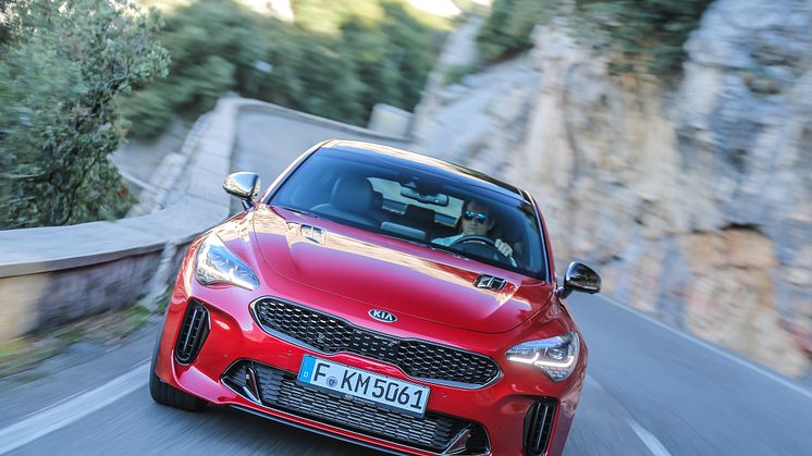 Kia Stinger_140