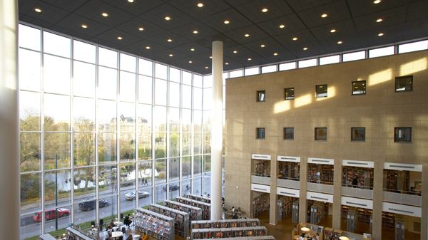 Stadsbiblioteket i Malmö: Biblioteksstriden - vad ska det moderna biblioteket vara?