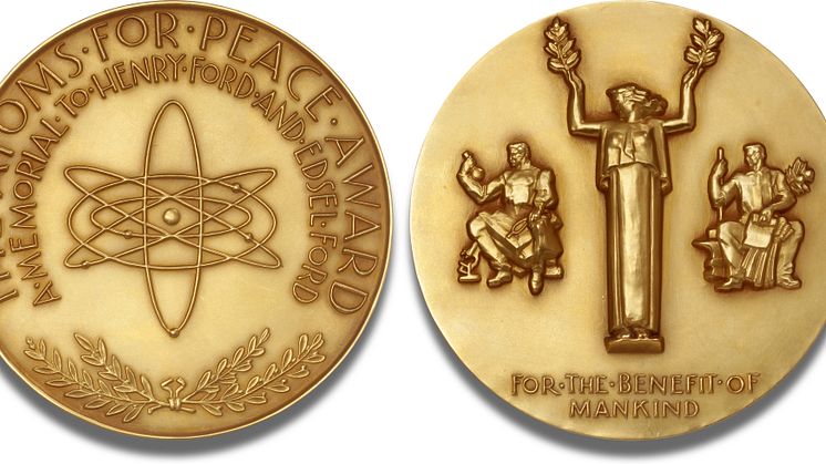 Niels Bohr-medalje, lot 368.jpg