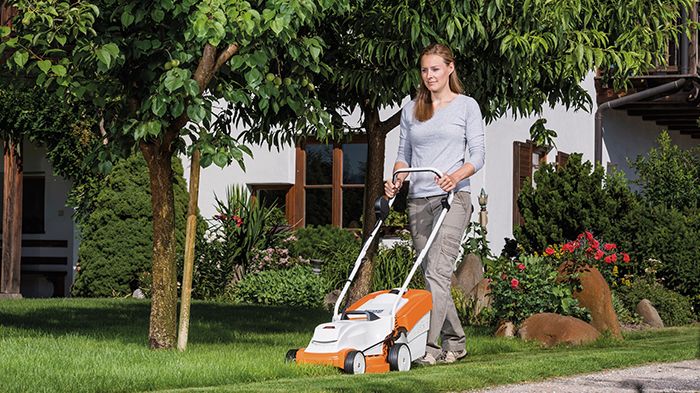 STIHL RMA 235 är instegsmodellen när bolaget lanserar sex nya batteriklippare.