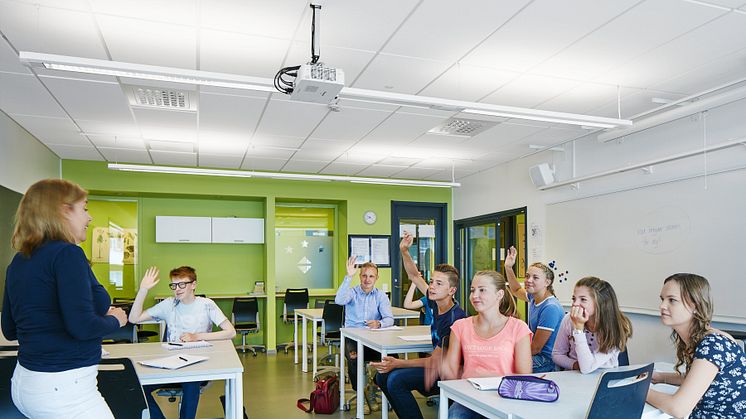 Dålig ljudmiljö i skolan försämrar studieresultaten- Så bygger vi skolor med bra ljudmiljö