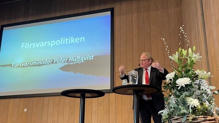 Försvarsminister Peter Hultqvist