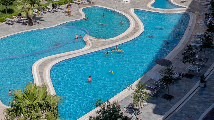 Pool area Maritim Rafaelo Resort