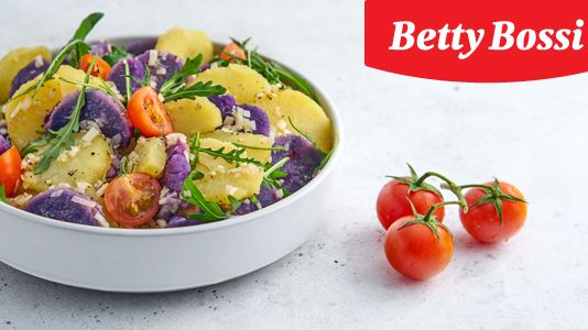 Bild ovan: Gör enkelt en ljummen potatissallad med Potato Salad Maker.