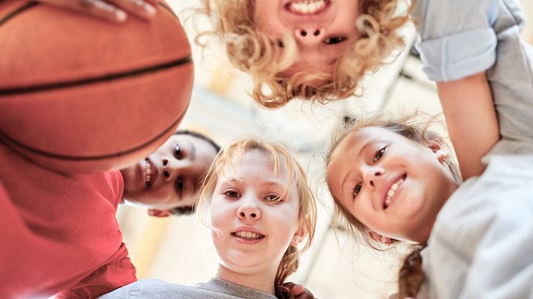 Uponor satsar på att lyfta medvetenheten som positiv arbetsgivare för nya generationer. (AdobeStock)