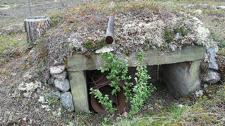 Ammunitionsförråd för pansarvärnspjäser. Foto: Britt-Marie Hägerman. 