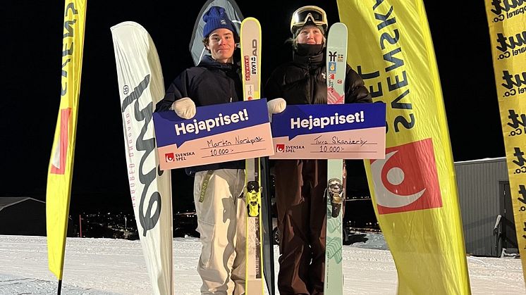 Martin Nordqvist, RISK, och Tuva Skanderby, UHSK, tilldelades Svenska Spels Hejapris. Foto: Max Månsson