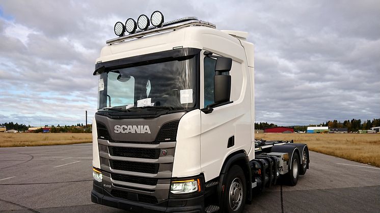 Lastbilen av typen Scania R 410 B6x2*4NB