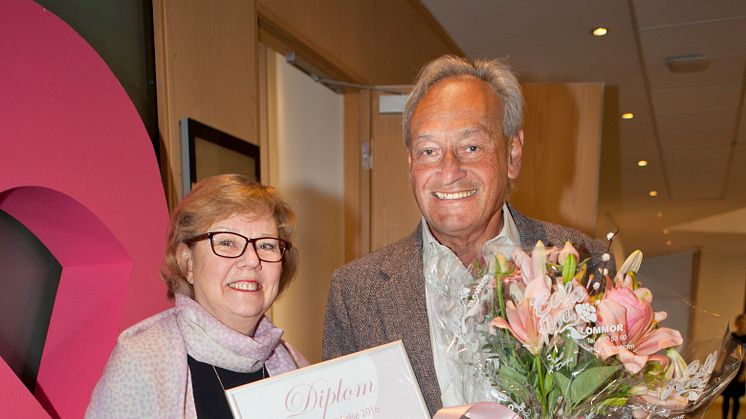 Samuel Rotstein, 2016 års mottagare av BRO:s Utmärkelse, och Elizabeth Bergsten Nordström, ordförande BRO 