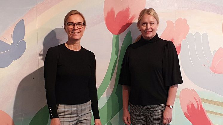 Hygiensjuksköterskorna Martina Ågren och Lena Sars har läst magisterprogrammet Smittskydd och vårdhygien på Högskolan i Skövde och i sitt examensarbete undersökte de hur personliga assistenter arbetar med hygienåtgärder utifrån smittrisker.