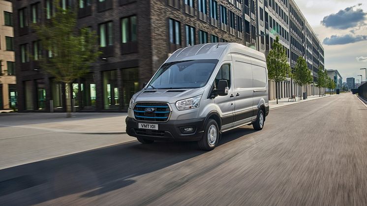 De første Ford E-Transit på vei til norske kunder: Flere hundre nye vil komme til Norge i sommer 