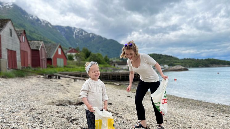 Azets markerer FNs internasjonale dag for verdens hav og arrangerer Plastic Pick-Up Day.