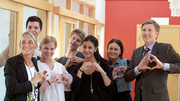 ThorenGruppen vill motverka kränkning och näthat på sina gymnasieskolor
