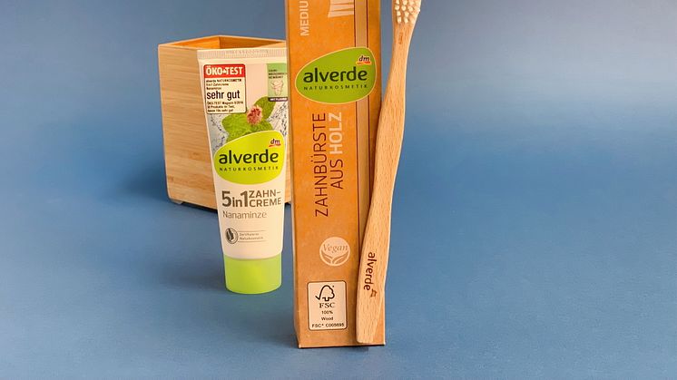 Bei dm erhältlich: Die vegane Holzzahnbürste von alverde NATURKOSMETIK