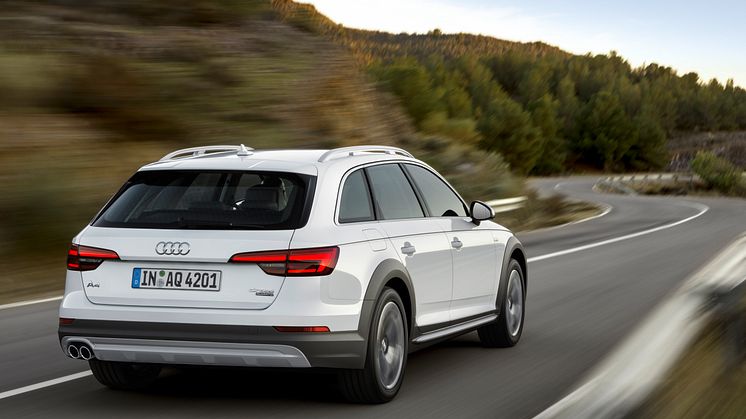 Audi A4 allroad quattro - dynamisk rear