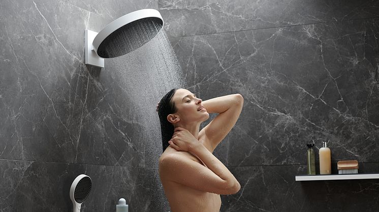 hansgrohe Rainfinity miljöö people 3