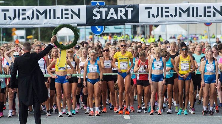 I år precis som 2021 avgörs damernas 10 000 m på Finnkampen i samband med Tjejmilen. Start kl 13.00.