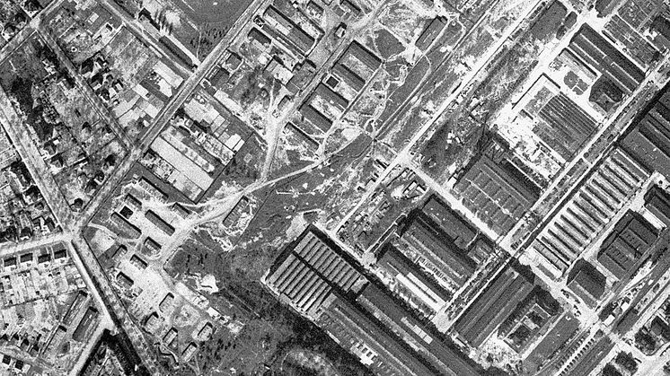 Ein Kriegsluftbild der US Air Force zeigt das Zentrum von Wildau am 12. April 1945.