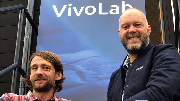 Läkarna och entreprenörerna Fredrik Bokvist och Lars Thelin, Vivolab är redo att lansera sin första medicintekniska produkt för barn; "- När Covid-19 kom in i bilden blev det ännu tydligare med vikten av att kunna andas ren luft."