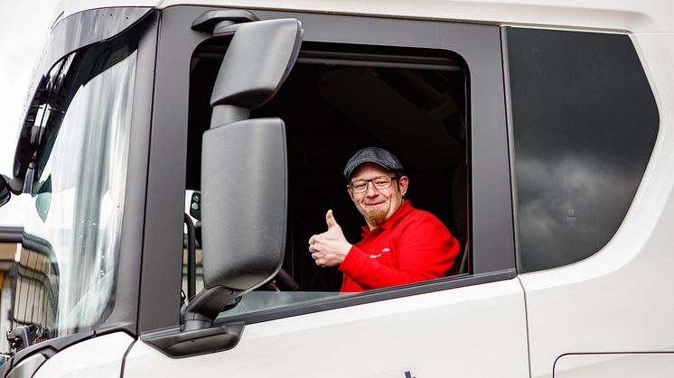 Lukas Schönhofer gewann im März das Österreich-Finale der Scania Driver Competitions und fährt nun um den Sieg im Europafinale.