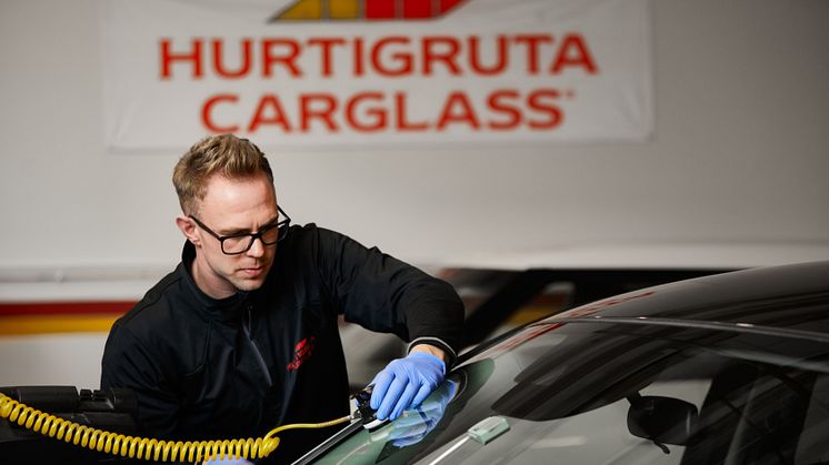 Økning i steinsprutskader – Hurtigruta Carglass® kan hjelpe deg med alt av bilglass!