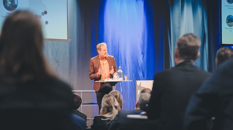 Vi måste formulera en trovärdig berättelse om framtidens fossilfria transporter, sa Svante Axelsson vid eComExpo Summit.