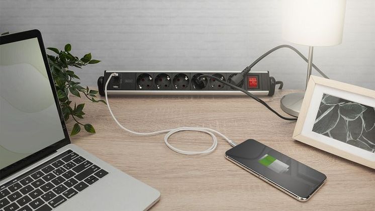 Product News: Fast charging instead of long searches 