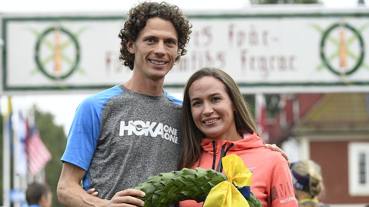 Jim Walmsley and Alexandra Morozova won Ultravasan 90 2019