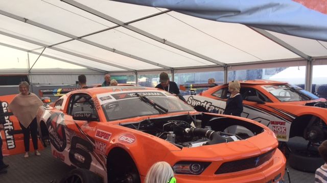 Härligt väder och bra mat på helgens V8 Thunder-tävling Falkenberg.