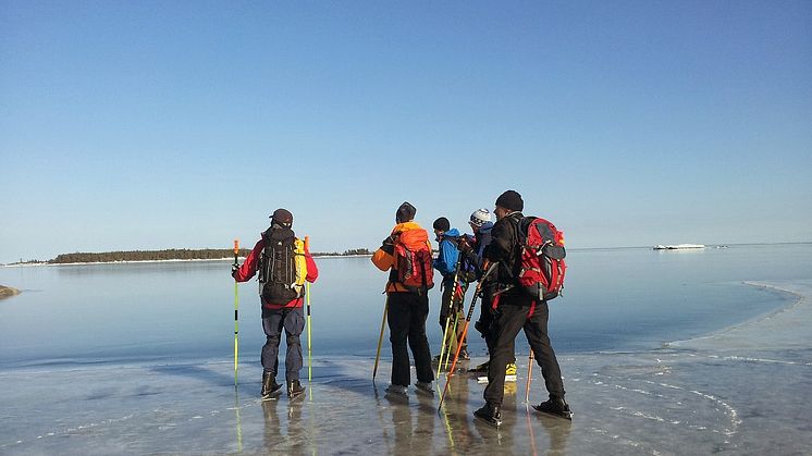 Isen på väg in över Sveriges vatten