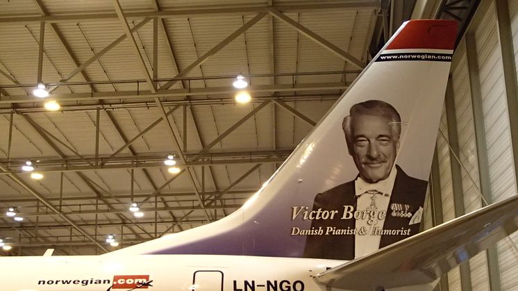 Victor Borge hyldes på Norwegian-fly
